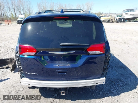2018 Chrysler Pacifica Touring L z VIN 2C4RC1BGXJR126520, wystawiony jako IAAI lot #42223746 z przebiegiem 117 847 mil mil oraz . Historia ofert i sprzedaży dostępna na DreamBid. Obrazek 17.