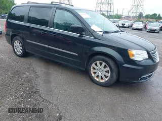 2015 Chrysler Town & Country Touring with VIN 2C4RC1BG2FR588111, listed as a IAAI auction lot 42237983 with 101,335 mi miles and . Bid and sale history available at DreamBid. Image 1.