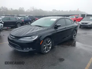 2015 Chrysler 200 S with VIN 1C3CCCBG5FN644092, listed as a IAAI auction lot 40822108 with 94,400 mi miles. Bid and sale history available at carsss.com. Image 2.