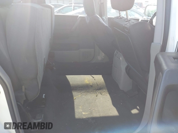 2004 Nissan Titan LE with VIN 1N6AA07A04N561241, listed as a IAAI auction lot 42180597 with 166,529 mi miles and . Bid and sale history available at DreamBid. Image 8.