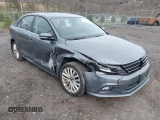 2016 Volkswagen Jetta Sedan 1.8T SEL with VIN 3VWL17AJ1GM335640, listed as a IAAI auction lot 41966383 with 84,465 mi miles. Bid and sale history available at carsss.com. Image 1.