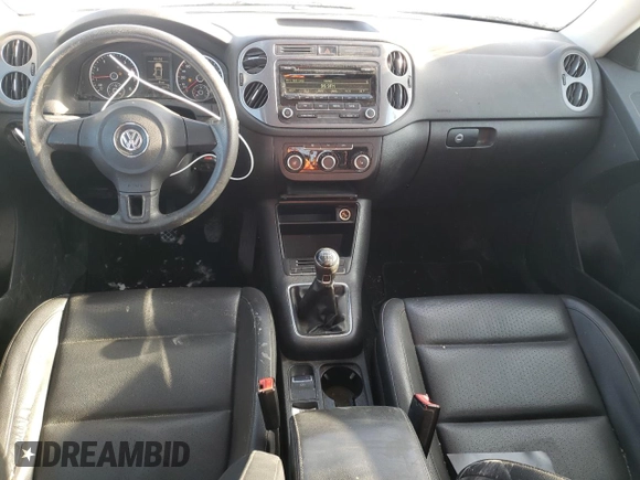 2012 Volkswagen Tiguan with VIN WVGCV7AX9CW525798, listed as a Copart auction lot 42320485 with 213,865 mi miles and Salvage Title. Bid and sale history available at DreamBid. Image 8.