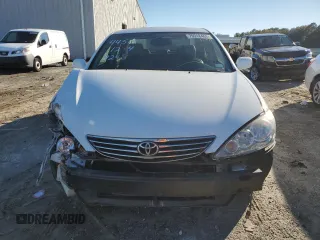 2006 Toyota Camry STD z VIN 4T1BE32K56U739243, wystawiony jako Copart lot #79918463 z przebiegiem 123 321 mil mil oraz Szkoda całkowita • Salvage title. Historia ofert i sprzedaży dostępna na DreamBid. Obrazek 5.