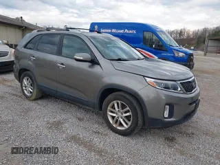 2015 Kia Sorento LX with VIN 5XYKT4A74FG556687, listed as a IAAI auction lot 41914405 with 115,234 mi miles. Bid and sale history available at carsss.com. Image 1.