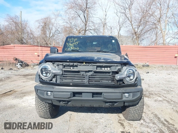 2024 Ford Bronco Big Bend z VIN 1FMDE7BH9RLB43700, wystawiony jako IAAI lot #41989406 z przebiegiem 10 101 mil mil oraz . Historia ofert i sprzedaży dostępna na DreamBid. Obrazek 13.