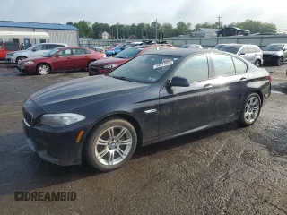 2013 BMW 5 Series 528i xDrive z VIN WBAXH5C51DD111762, wystawiony jako Copart lot #58631505 z przebiegiem 80 522 mil mil oraz Tytuł czysty. Historia ofert i sprzedaży dostępna na DreamBid. Obrazek 1.