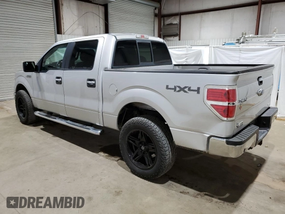 2014 Ford F-150 XL with VIN 1FTFW1EF3EKE81711, listed as a Copart auction lot 46102685 with 264,431 mi miles and Clean Title. Bid and sale history available at carsss.com. Image 2.