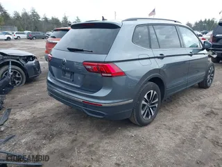 2024 Volkswagen Tiguan S with VIN 3VVRB7AXXRM043374, listed as a IAAI auction lot 41719157 with 21,637 mi miles. Bid and sale history available at carsss.com. Image 4.