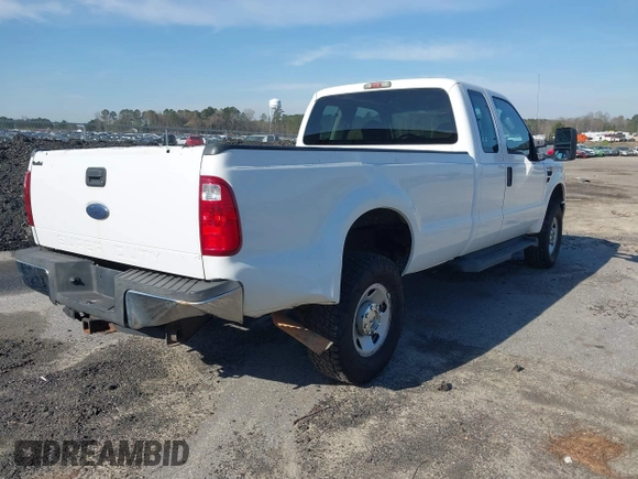 2008 Ford Super Duty F-250 SRW XL with VIN 1FTSX215X8EB47211, listed as a IAAI auction lot 41835753 with 274,515 mi miles. Bid and sale history available at carsss.com. Image 4.