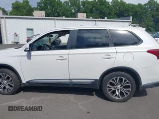 2016 Mitsubishi Outlander SE with VIN JA4AZ3A30GZ048604, listed as a IAAI auction lot 42682525 with Not provided miles and . Bid and sale history available at DreamBid. Image 14.
