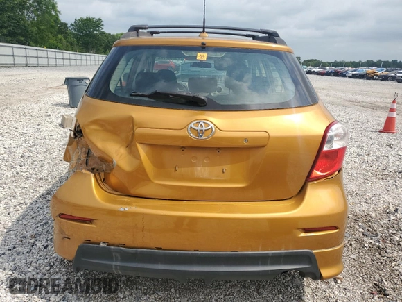 2009 Toyota Matrix S z VIN 2T1KE40E59C013407, wystawiony jako Copart lot #56980755 z przebiegiem 174 973 mil mil oraz Szkoda całkowita • Salvage title. Historia ofert i sprzedaży dostępna na DreamBid. Obrazek 6.