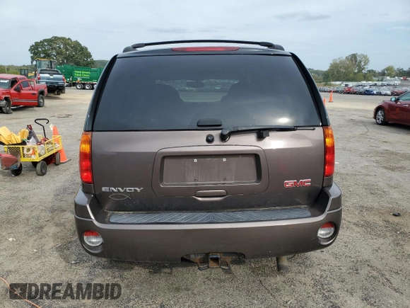 2008 GMC Envoy SLE2 with VIN 1GKDT13S282147789, listed as a Copart auction lot 71950924 with 72,067 mi miles and Salvage Title. Bid and sale history available at DreamBid. Image 6.