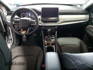 2024 Jeep Compass Limited с VIN 3C4NJDCN2RT176632, выставлен на аукционе Copart как лот 61791185 с пробегом 5 198 миль миль и Списание • Salvage title. История ставок и продаж доступна на DreamBid. Изображение 8.