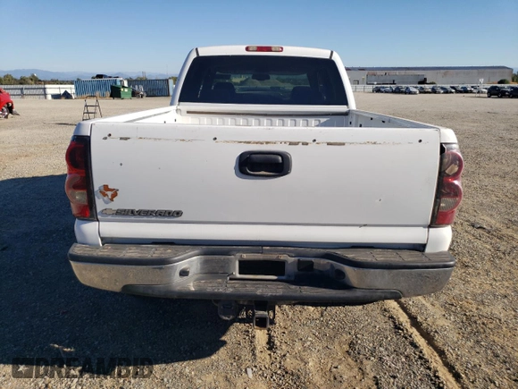 2007 Chevrolet Silverado 1500HD LT1 z VIN 1GCGC13U37F148984, wystawiony jako Copart lot #71315464 z przebiegiem Nie podano mil oraz Szkoda całkowita • Salvage title. Historia ofert i sprzedaży dostępna na DreamBid. Obrazek 6.