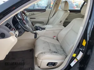 2013 Lexus LS 460 L с VIN JTHGL5EF0D5047651, выставлен на аукционе Copart как лот 74541134 с пробегом Не указан миль и На запчасти • Non repairable. История ставок и продаж доступна на DreamBid. Изображение 7.