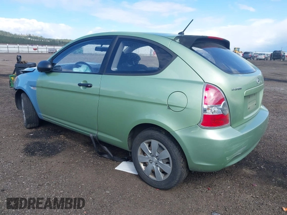 2008 Hyundai Accent GS with VIN KMHCM36C28U064545, listed as a IAAI auction lot 41958102 with 120,679 mi miles. Bid and sale history available at carsss.com. Image 3.