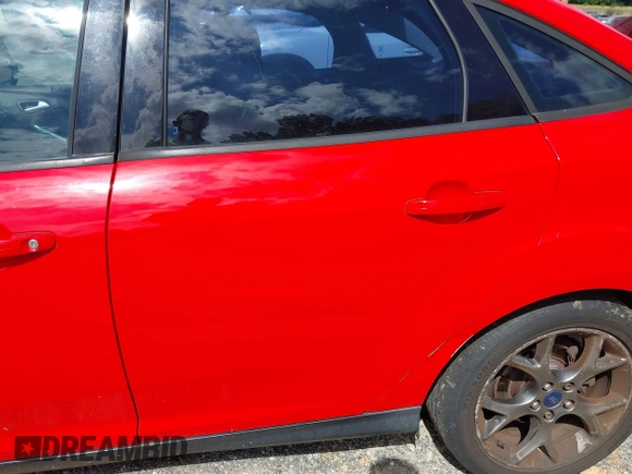2013 Ford Focus SE with VIN 1FADP3F23DL291062, listed as a IAAI auction lot 42529357 with 189,333 mi miles and . Bid and sale history available at DreamBid. Image 17.
