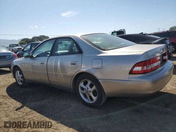2001 Lexus ES 300 with VIN JT8BF28G315109804, listed as a Copart auction lot 52262725 with 148,231 mi miles and Salvage Title. Bid and sale history available at carsss.com. Image 2.