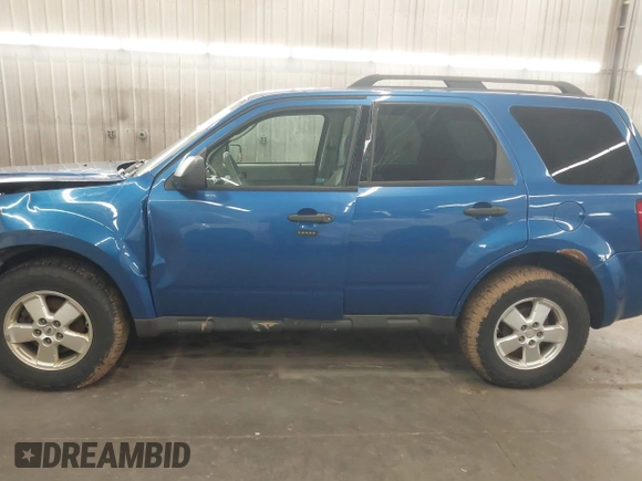 2011 Ford Escape XLT с VIN 1FMCU9DG2BKA08150, выставлен на аукционе IAAI как лот 42156966 с пробегом Не указан миль и . История ставок и продаж доступна на DreamBid. Изображение 15.