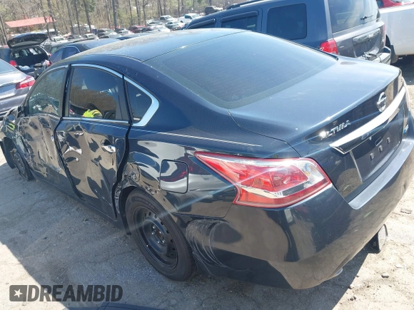 2013 Nissan Altima 2.5 S with VIN 1N4AL3AP8DC914998, listed as a IAAI auction lot 41839546 with 110,807 mi miles and . Bid and sale history available at carsss.com. Image 3.
