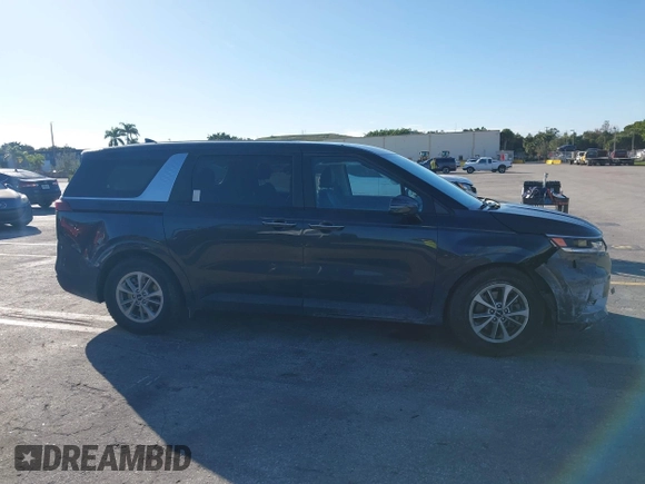2023 Kia Carnival LX with VIN KNDNB4H3XP6226740, listed as a IAAI auction lot 41425416 with 28,846 mi miles. Bid and sale history available at carsss.com. Image 13.