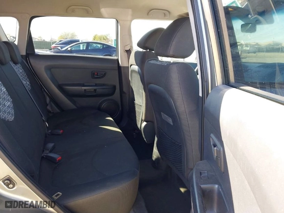 2010 Kia Soul ! with VIN KNDJT2A23A7094729, listed as a IAAI auction lot 41615567 with 159,419 mi miles. Bid and sale history available at carsss.com. Image 8.