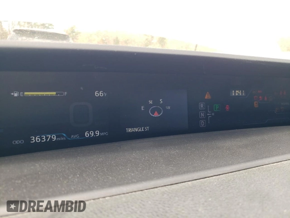 2017 Toyota Prius Plus with VIN JTDKARFP1H3005684, listed as a Copart auction lot 55141105 with 36,379 mi miles and Salvage Title. Bid and sale history available at DreamBid. Image 9.