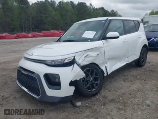 2021 Kia Soul LX with VIN KNDJ23AUXM7136683, listed as a IAAI auction lot 41905050 with 57,562 mi miles. Bid and sale history available at carsss.com. Image 17.