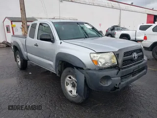 2011 Toyota Tacoma with VIN 5TFUU4EN2BX012341, listed as a IAAI auction lot 41494277 with 70,049 mi miles. Bid and sale history available at carsss.com. Image 6.