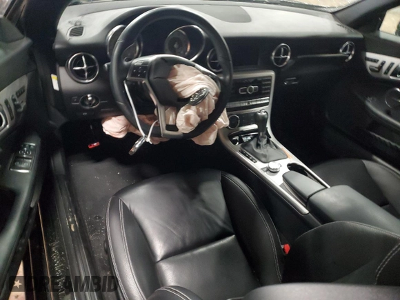 2013 Mercedes-Benz SLK 250 с VIN WDDPK4HA8DF061442, выставлен на аукционе Copart как лот 78720154 с пробегом Не указан миль и Списание • Salvage title. История ставок и продаж доступна на DreamBid. Изображение 8.