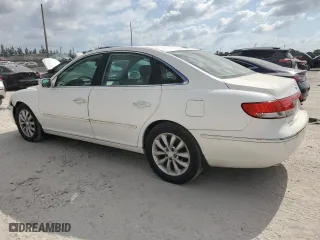 2008 Hyundai Azera Limited with VIN KMHFC46F48A290555, listed as a Copart auction lot 53719575 with 100,722 mi miles and Salvage Title. Bid and sale history available at carsss.com. Image 2.