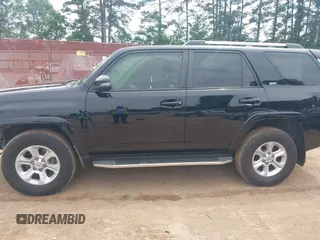 2019 Toyota 4Runner SR5 с VIN JTEBU5JR2K5676586, выставлен на аукционе IAAI как лот 42070642 с пробегом 144 039 миль миль и . История ставок и продаж доступна на DreamBid. Изображение 14.