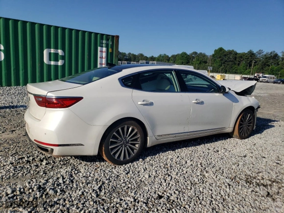 2017 Kia Cadenza Premium with VIN KNALC4J10H5043543, listed as a Copart auction lot 56414784 with 105,719 mi miles and Salvage Title. Bid and sale history available at carsss.com. Image 3.
