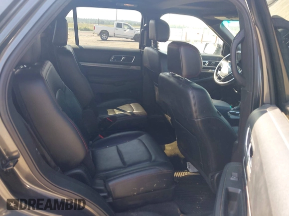 2016 Ford Explorer Sport z VIN 1FM5K8GT4GGA81919, wystawiony jako IAAI lot #42411388 z przebiegiem 110 354 mil mil oraz . Historia ofert i sprzedaży dostępna na DreamBid. Obrazek 8.