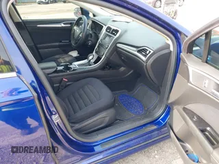 2014 Ford Fusion SE with VIN 3FA6P0H74ER389455, listed as a IAAI auction lot 42139910 with 237,252 mi miles. Bid and sale history available at carsss.com. Image 5.