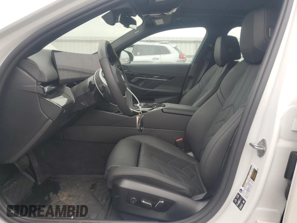 2024 BMW 5 Series 540i xDrive with VIN WBA63FJ01RCR67129, listed as a Copart auction lot 62095995 with 5,075 mi miles and Salvage title. Bid and sale history available at DreamBid. Image 7.