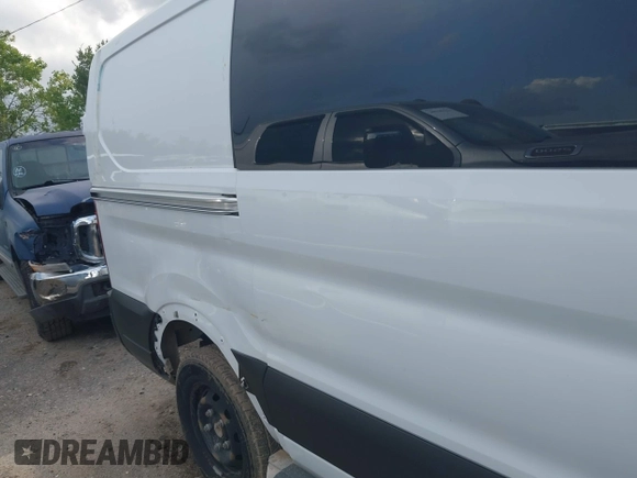 2019 Ford Transit с VIN 1FTYR1YM2KKB01764, выставлен на аукционе IAAI как лот 42712451 с пробегом 193 660 миль миль и . История ставок и продаж доступна на DreamBid. Изображение 17.