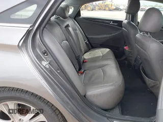 2011 Hyundai Sonata SE with VIN 5NPEC4AC0BH302181, listed as a IAAI auction lot 41945272 with 258,242 mi miles. Bid and sale history available at carsss.com. Image 8.