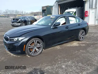 2024 BMW 3 Series 330i xDrive with VIN 3MW89FF04R8E03630, listed as a IAAI auction lot 40983630 with 15,462 mi miles. Bid and sale history available at carsss.com. Image 2.