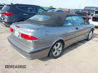 2003 Saab 9-3 SE z VIN YS3DF78K937009850, wystawiony jako IAAI lot #42175738 z przebiegiem 113 961 mil mil oraz . Historia ofert i sprzedaży dostępna na DreamBid. Obrazek 4.