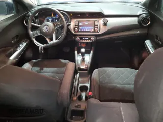 2019 Nissan Kicks S z VIN 3N1CP5CU8KL539592, wystawiony jako Copart lot #59495875 z przebiegiem 129 971 mil mil oraz Czysty tytuł • Clean title. Historia ofert i sprzedaży dostępna na DreamBid. Obrazek 8.