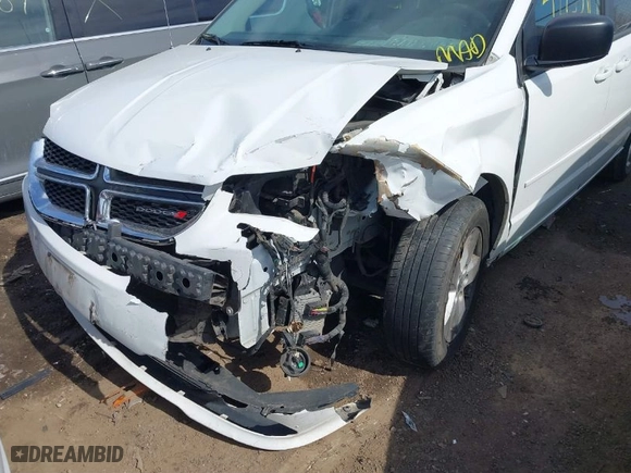 2016 Dodge Grand Caravan Canada Value Package with VIN 2C4RDGBG4GR340749, listed as a IAAI auction lot 41722101 with 156,948 mi miles. Bid and sale history available at carsss.com. Image 6.