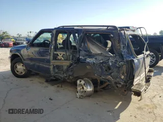 2000 GMC Jimmy SL with VIN 1GKCS13W9Y2295567, listed as a Copart auction lot 74518344 with 191,017 mi miles and Salvage Title. Bid and sale history available at carsss.com. Image 2.