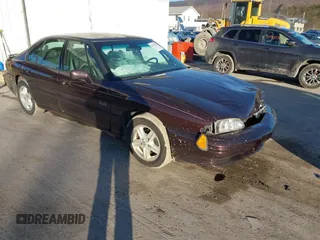 1998 Pontiac Bonneville SE with VIN 1G2HX52K5WH224972, listed as a IAAI auction lot 41478718 with 186,088 mi miles. Bid and sale history available at carsss.com. Image 1.