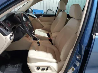 2017 Volkswagen Tiguan Wolfsburg Edition with VIN WVGSV7AX1HK014774, listed as a Copart auction lot 64456925 with 91,999 mi miles and Salvage title. Bid and sale history available at DreamBid. Image 7.