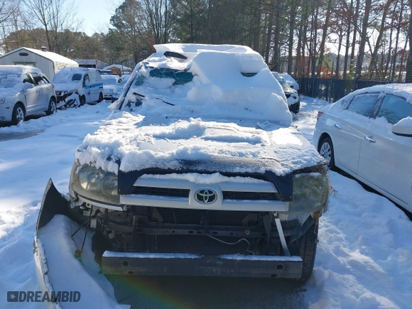 2005 Toyota 4Runner SR5 with VIN JTEBU14R558029879, listed as a IAAI auction lot 41628752 with 253,602 mi miles. Bid and sale history available at carsss.com. Image 12.
