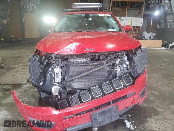 2018 Jeep Compass Latitude z VIN 3C4NJDBB9JT436892, wystawiony jako Copart lot #46238315 z przebiegiem 78 925 mil mil oraz Szkoda całkowita • Salvage title. Historia ofert i sprzedaży dostępna na DreamBid. Obrazek 5.