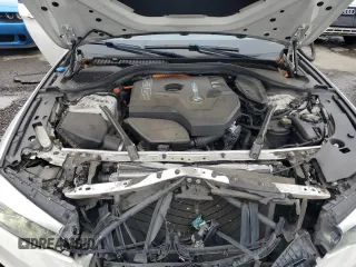 2018 BMW 5 Series 530e xDrive z VIN WBAJB1C56JB084422, wystawiony jako Copart lot #47596335 z przebiegiem 68 276 mil mil oraz Szkoda całkowita • Salvage title. Historia ofert i sprzedaży dostępna na DreamBid. Obrazek 11.