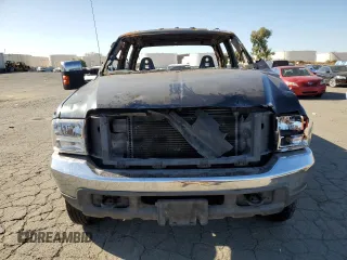 2000 Ford F-350 XL z VIN 1FTWW33F3YED40123, wystawiony jako Copart lot #79572484 z przebiegiem Nie podano mil oraz Nie do naprawy • Non repairable. Historia ofert i sprzedaży dostępna na DreamBid. Obrazek 5.