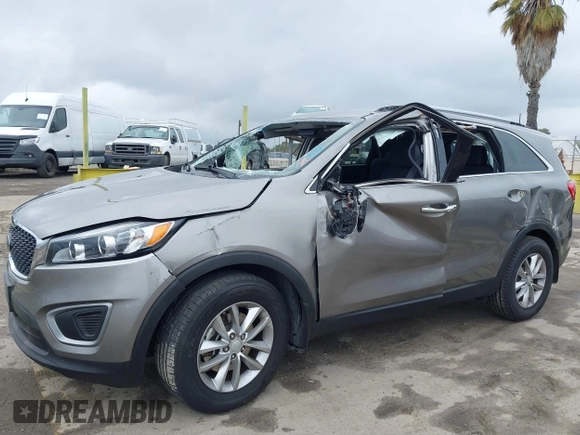 2016 Kia Sorento LX with VIN 5XYPG4A35GG149678, listed as a IAAI auction lot 41478731 with 128,895 mi miles. Bid and sale history available at carsss.com. Image 17.